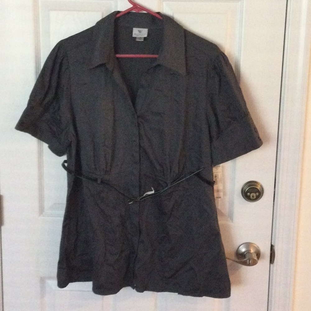 Short sleeves blouse